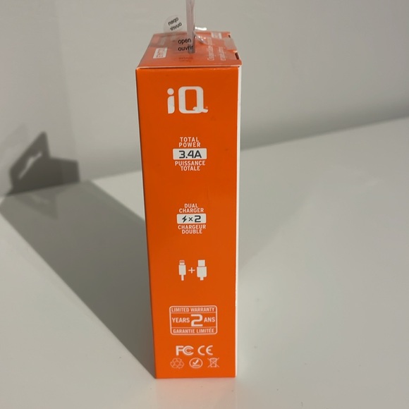 iQ Mobile Power Rapid In-Car Charger - Picture 2 of 6